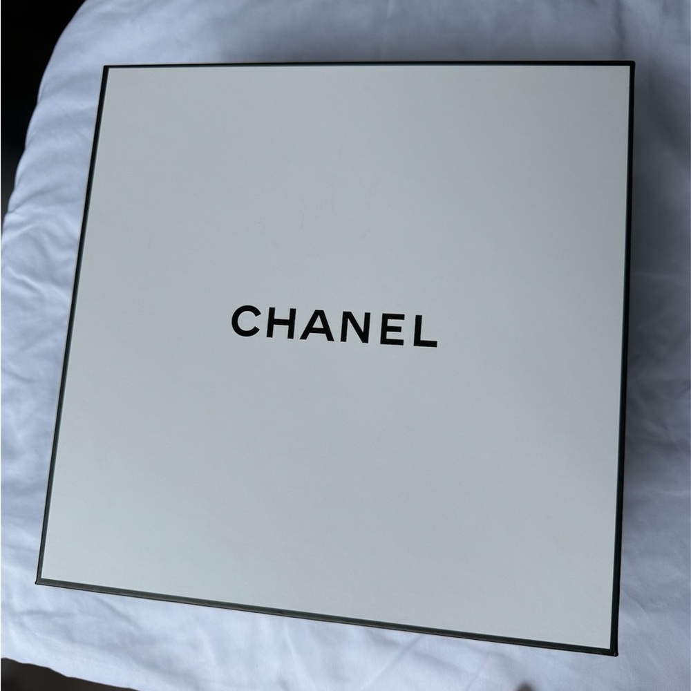 Chanel Box